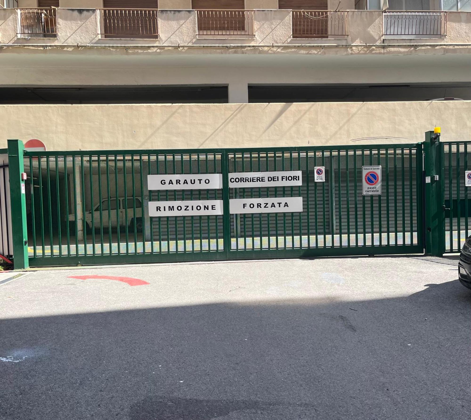 Casa Carina Centro Citta Con Garage Privato Sanremo Exterior foto